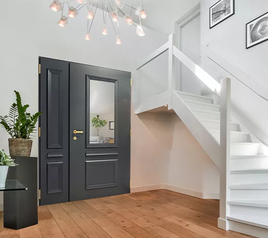 Plinthe et cimaise en options. Miroir intérieur en option